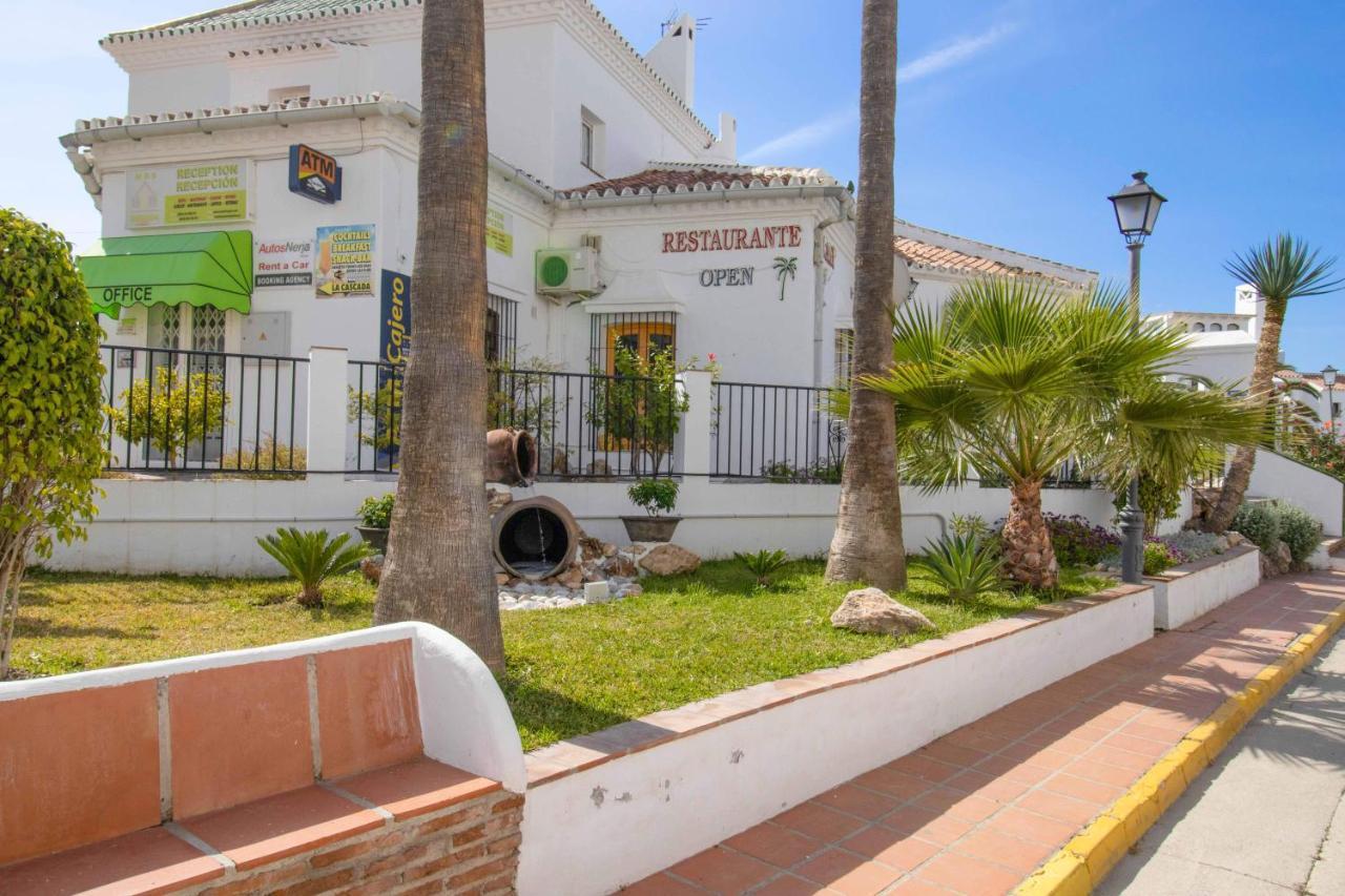 Апартаменты Apt Nerja Chimenea With Ocean View, A/C, & Fiber Экстерьер фото