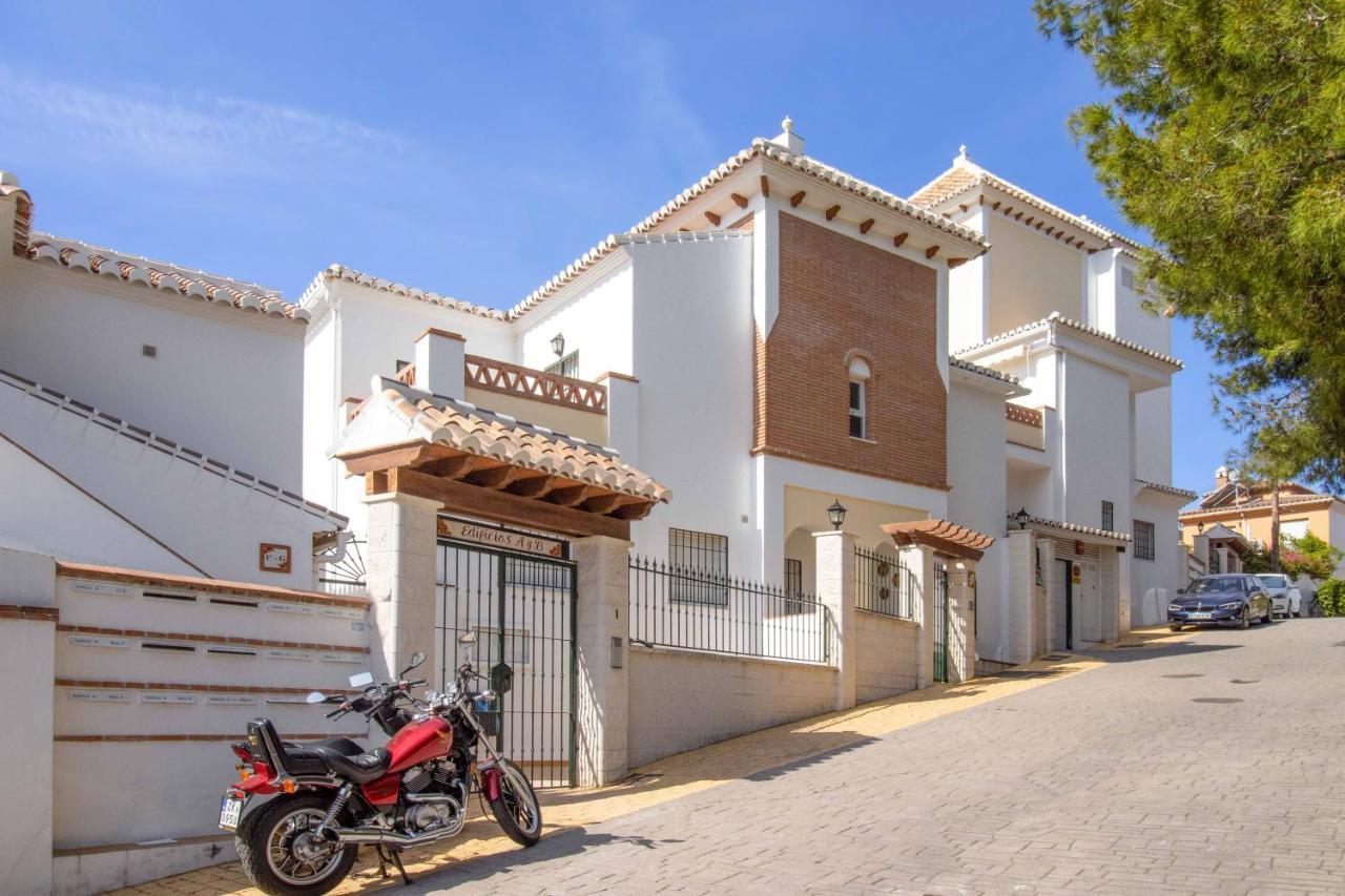 Апартаменты Apt Nerja Chimenea With Ocean View, A/C, & Fiber Экстерьер фото