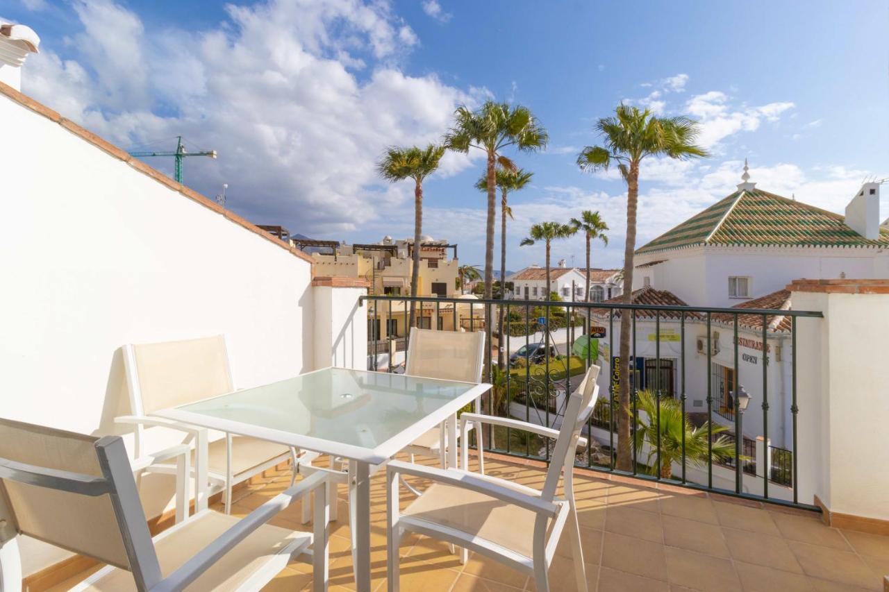 Апартаменты Apt Nerja Chimenea With Ocean View, A/C, & Fiber Экстерьер фото
