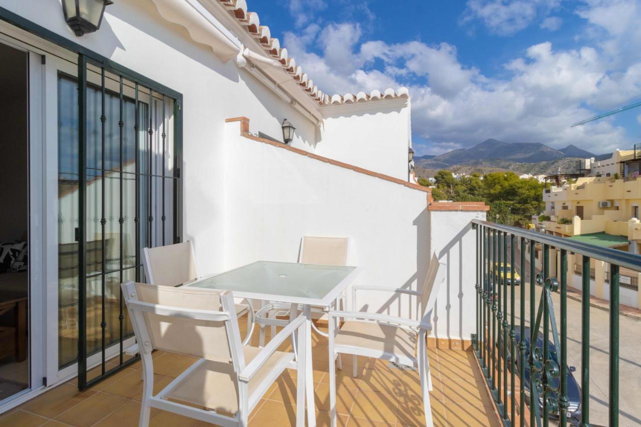 Апартаменты Apt Nerja Chimenea With Ocean View, A/C, & Fiber Экстерьер фото